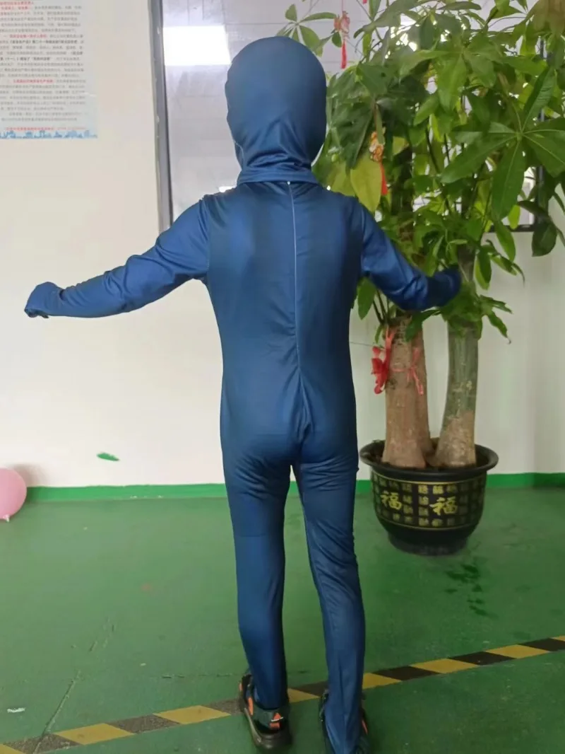 DOGMIL Skibidi Toilet Costume, Skibidi Toilet Cosplay Costume, Skibidi Toilet Camera Man TV Costumi Uomo, Halloween, Carnevale, Feste, Spettacoli sul Palcoscenico, per Adulti, Anime Cosplay