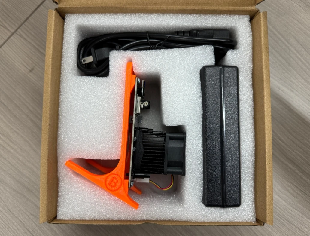 새로운 Bitaxe Miner 1.2T Bitcoin Solo 가정용 ASIC Miner-Freehip.co.kr