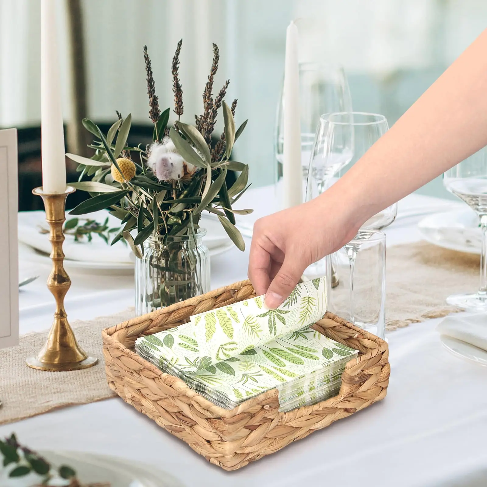 Square Napkin Holder Disposable Guest Towel Napkins Storage Holder Woven Water Hyacinth Napkin Dispenser Serving Tray for table 2