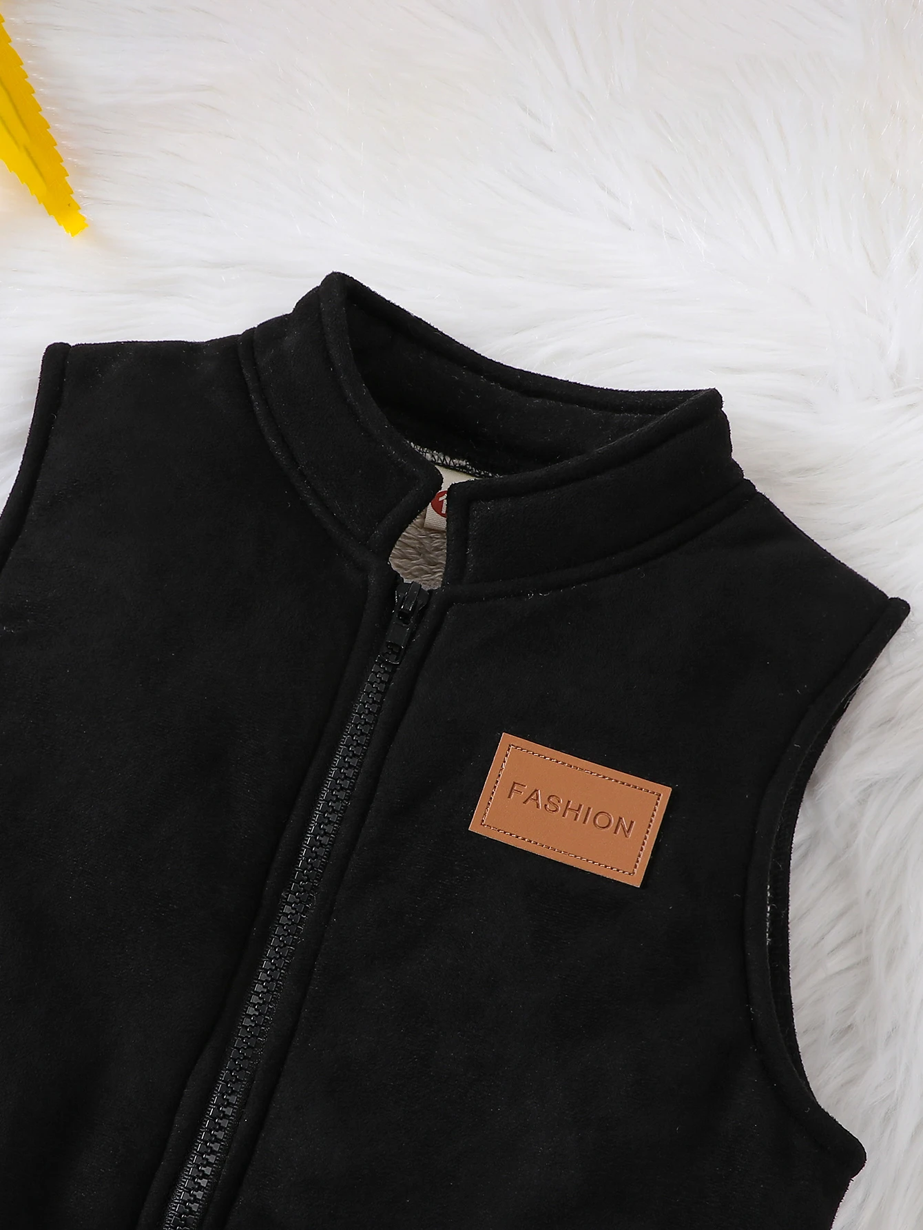Boys Fleece Zip Vest 3
