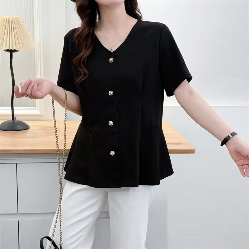 Summer New Plus Size Shirt Women's Wear 100KG Stylish V-neck short-sleeved Top Casual And Fashionable Blouses 8031