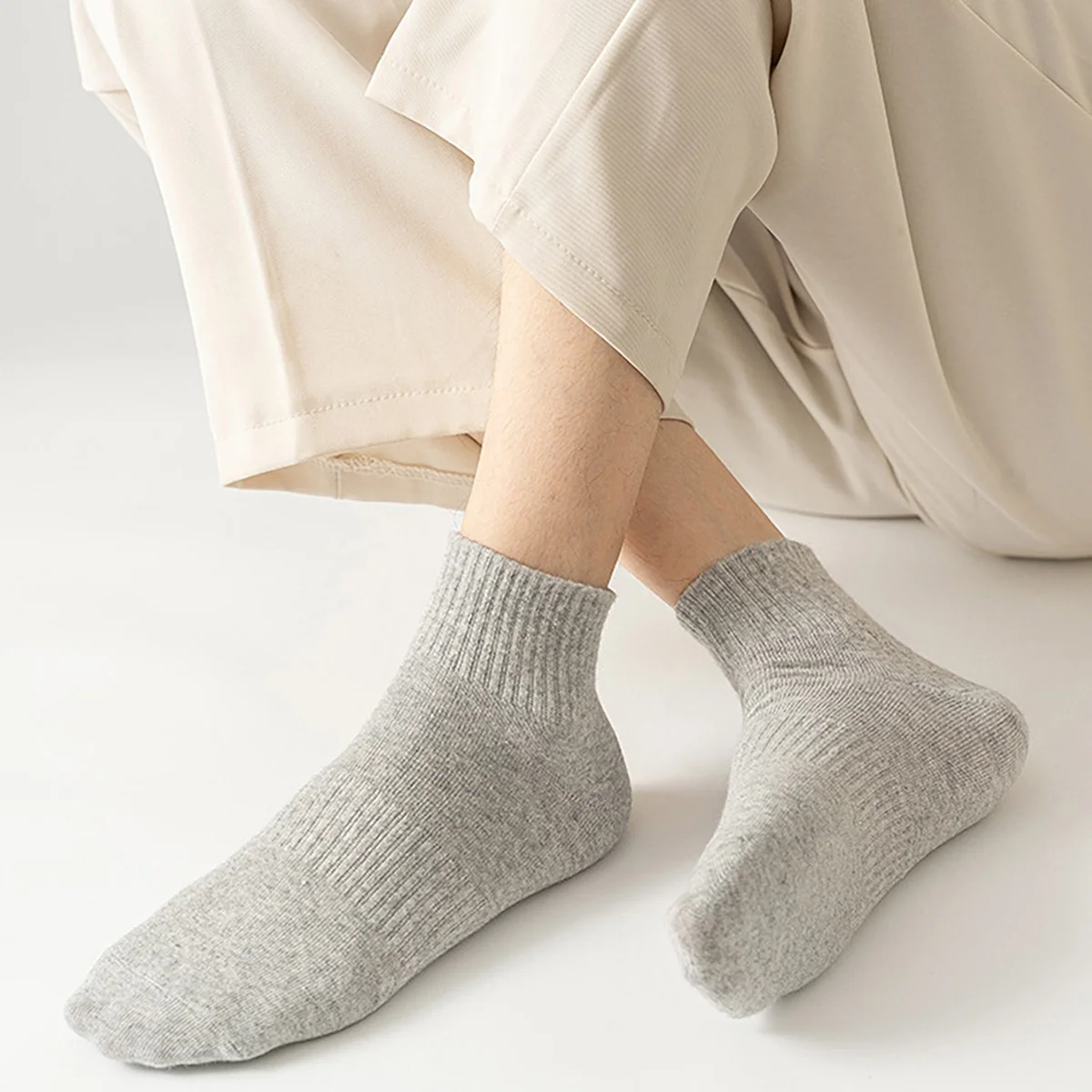 5 Paar Damen und Herren Schwarz-Weiße Crew-Sportsocken Gepolsterte Lauf- und Arbeitssocken Einfarbige Lässige Weiche Atmungsaktive Socken – Detail 6