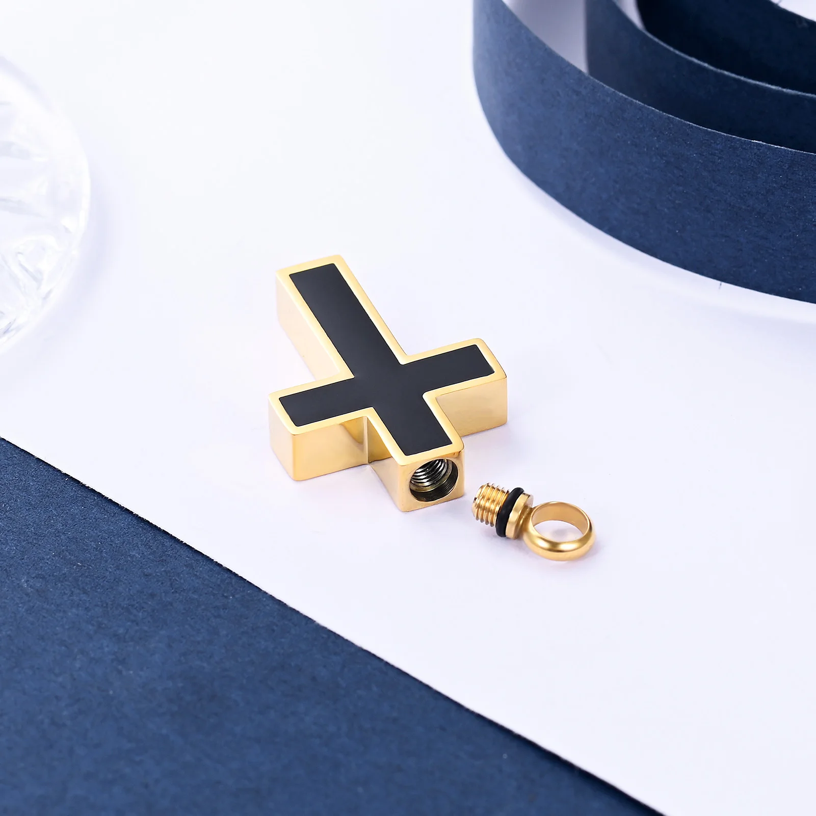 Cross Urn Necklace for Ashes Stainless Steel Cross Locket Pendant Necklace Men/Women Present Memorial Keepsake