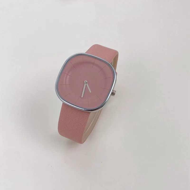 

Reloj de lujo ligero con sentido de diseño de nicho de esfera pequeña de estilo frío