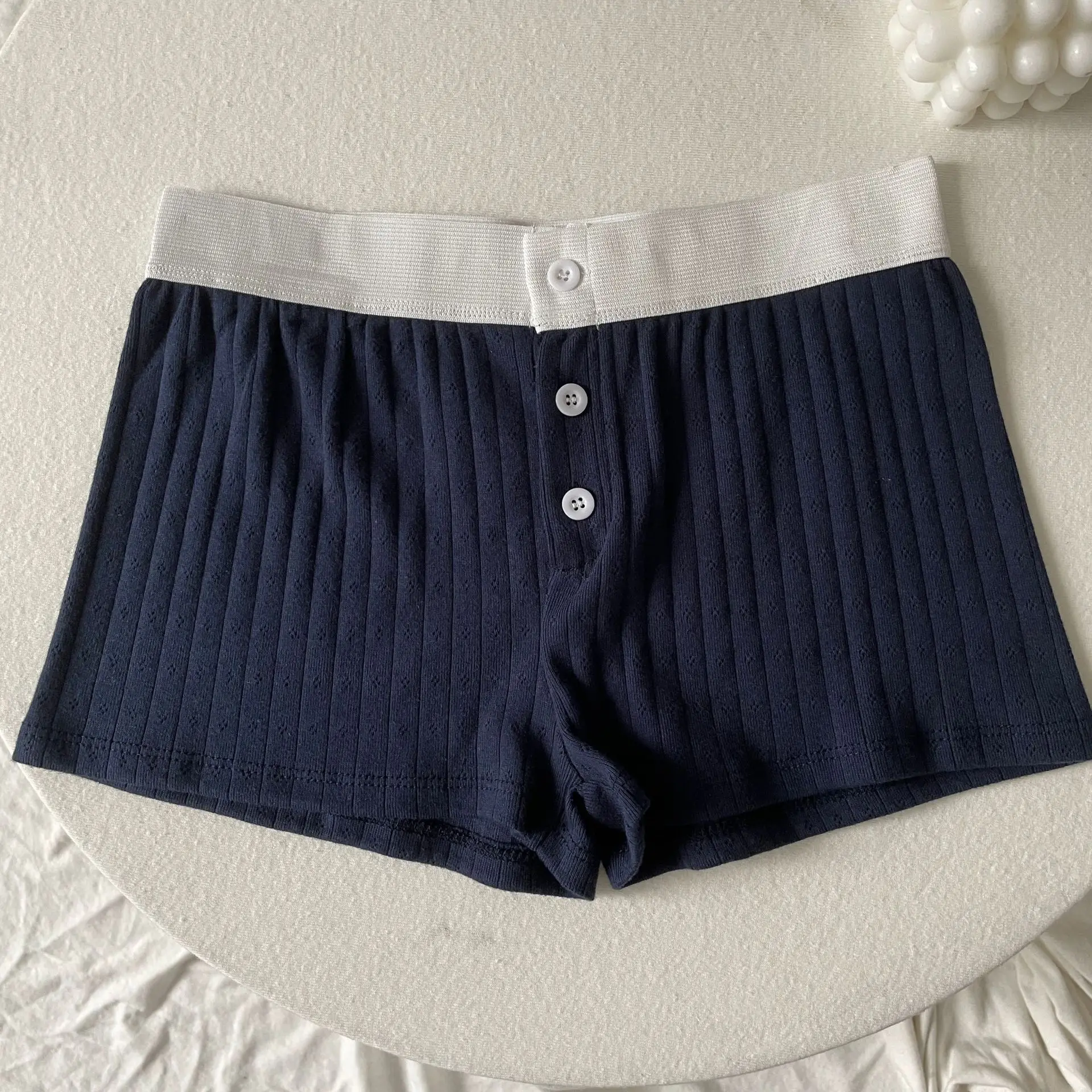 Eyelet navy shorts