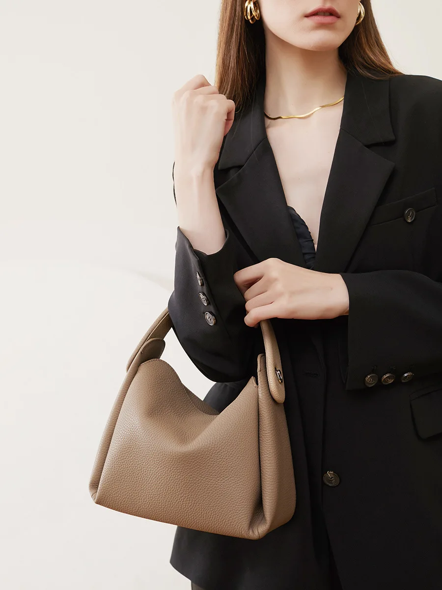 

Новинка 2024, винтажная женская сумка, верхний слой из воловьей кожи, простая и модная женская сумка через плечо