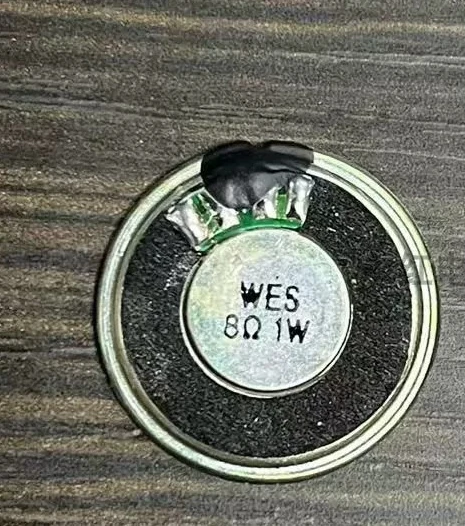 50개의 원형 철제 쉘 26개 스피커 크기: ?26*4.5mm 임피던스: 8옴 전력: 1와트
