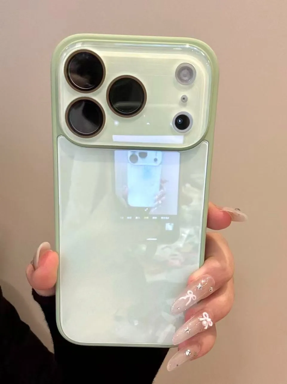 Luxury Tempered Glass Shockproof Camera Protection Case with Glossy Finish