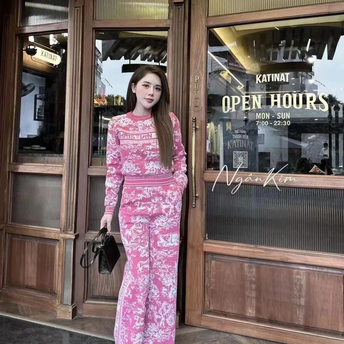 Autumn and Winter New Pullover Top Round Neck Letter Knit Wide Leg Pants Temperament Age Reducing Two-piece Set 3