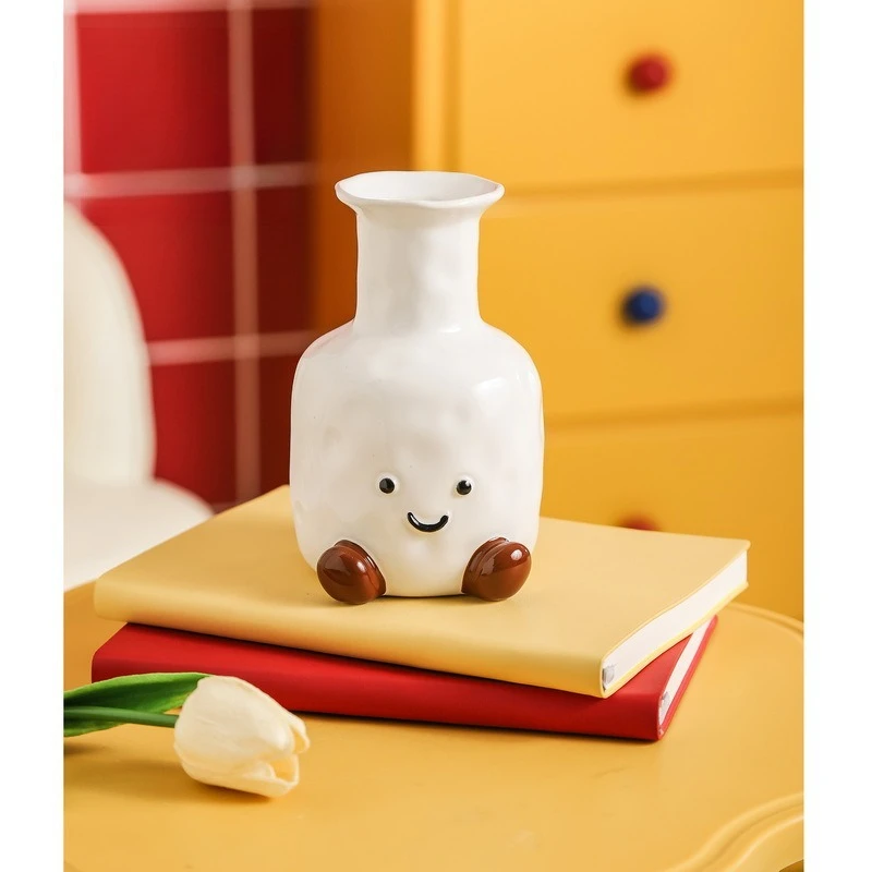 مزهرية وجه مبتسم لطيفة، عنصر ديكور إبداعي لطاولة غرفة المعيشة المنزلية، زهور مجففة، تشكيلة زهور، زهور طازجة