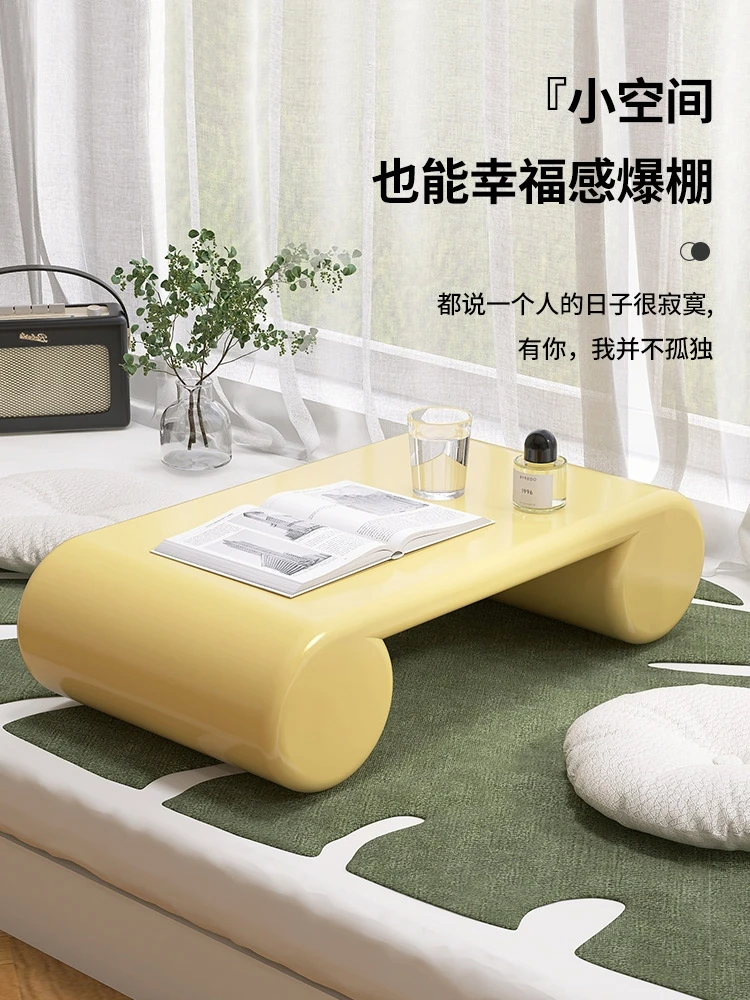 

Cream style tatami coffee table with simple bay window table