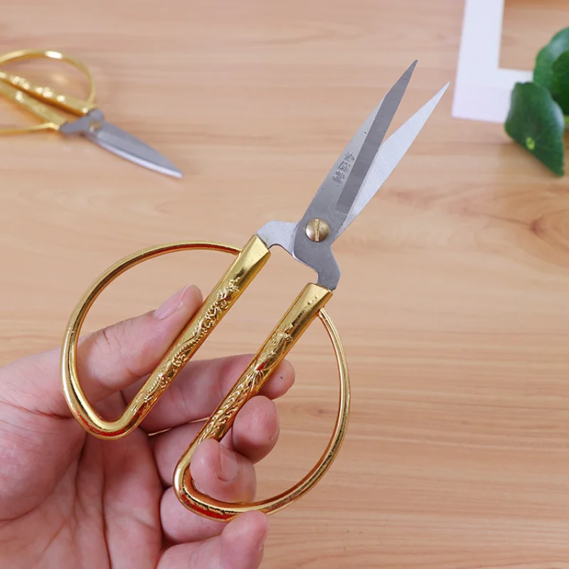 Pointed Stainless Steel Golden Small Scissors Handmade DIY Sewing Supplies Cross Stitch Scissors Yarn Sharp Needlework Scissors 2
