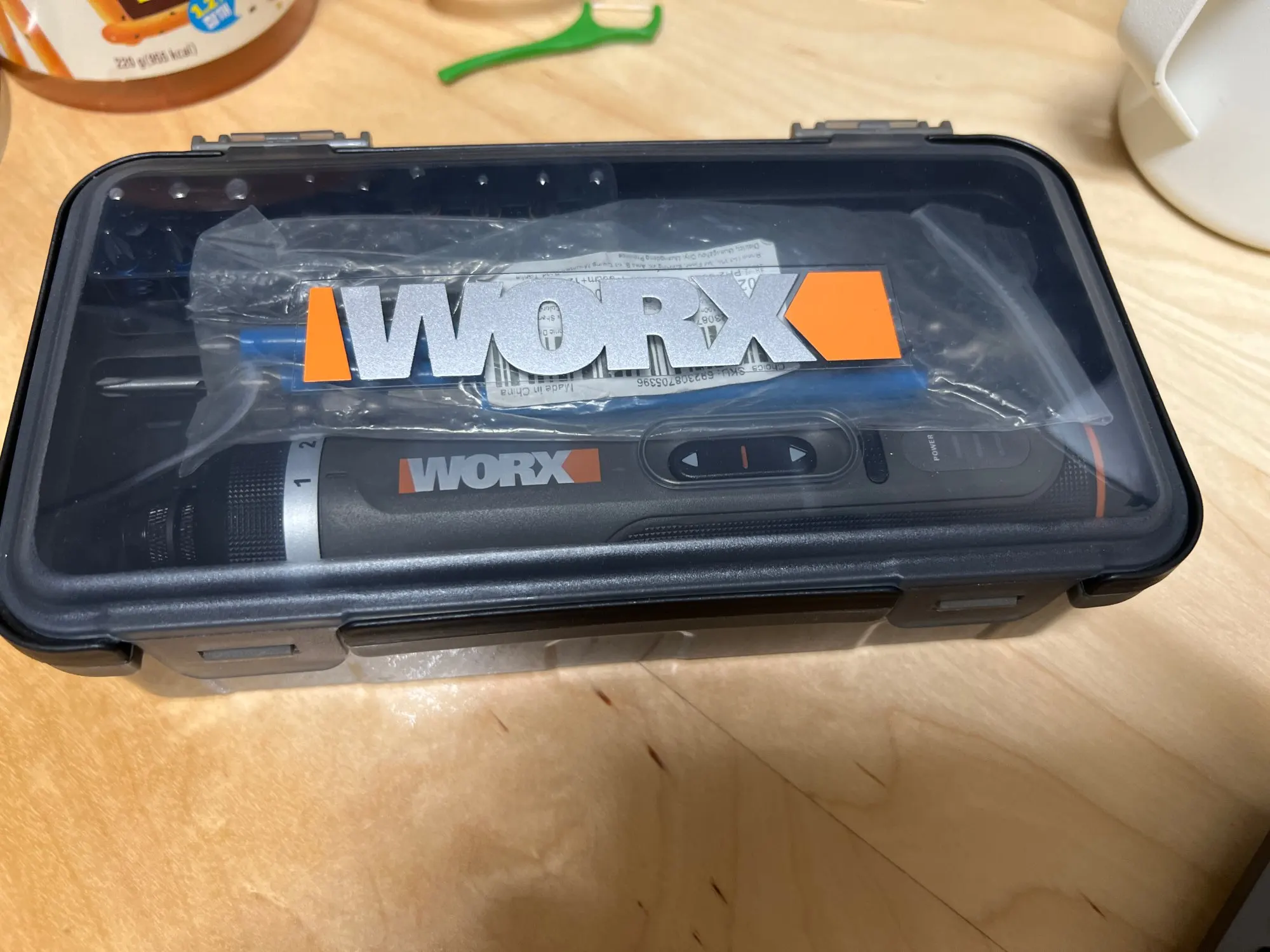 WORX WX242 4V Electrical Screwdriver Set Smart Cordless Electric Screwdrivers USB Rechargeable 30 Bit Set Mini Drill Power Tool photo review