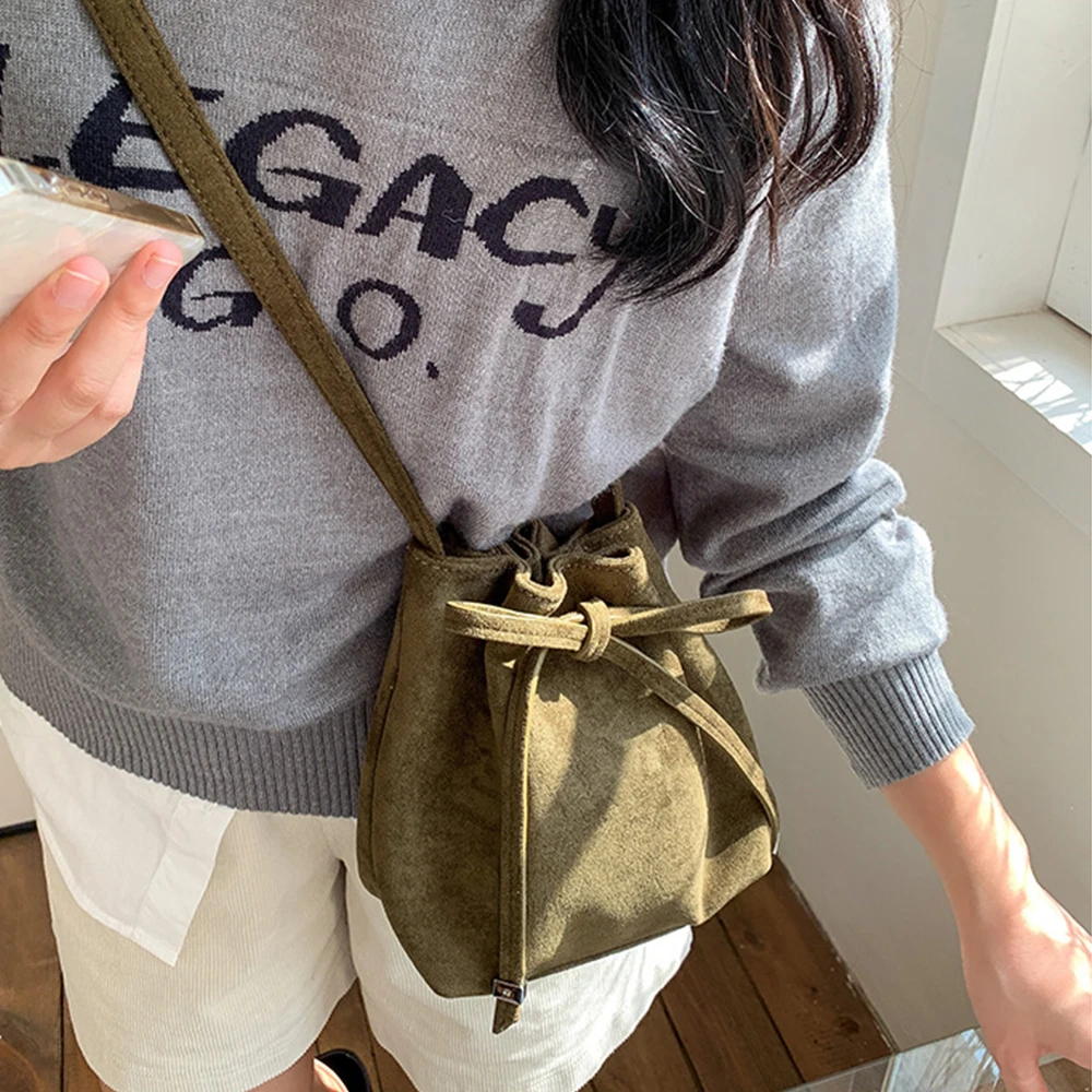 

High Quality Shoulder Bag Fashion Faux Suede Bucket Bag Designer Crossbody Bags for Women Pleated Drawstring Bags Handbags Chic