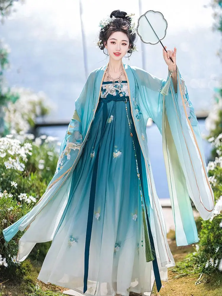 Gradient Embroidery Hanfu Carnival Costume