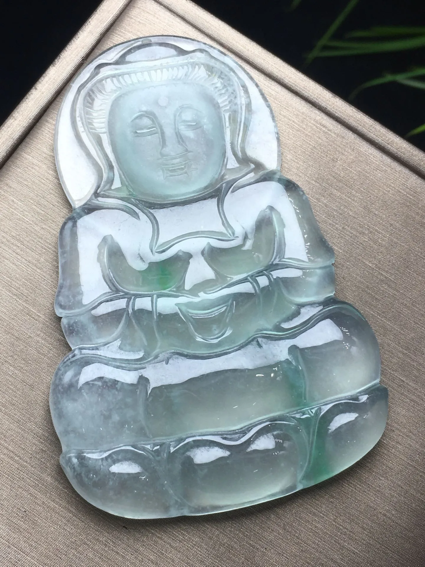 

Send Certificate Grade A Burma Jade Guanyin Pendant Fengshui Charm Men Women Myanmar Ice Jadeite Hand-carved Buddha Lucky Amulet