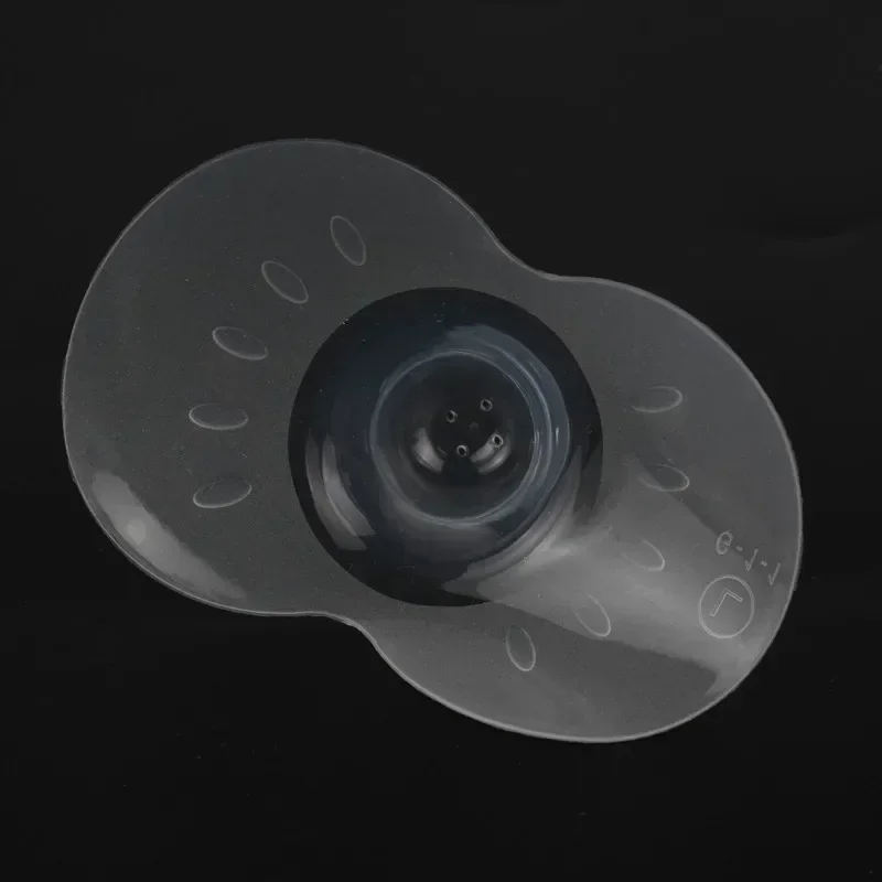 2Pcs Silicone Nipples Protectors Feeding Mothers Nipple Shields Protection Cover Breastfeeding Carrying Clear Nipple Case Shield