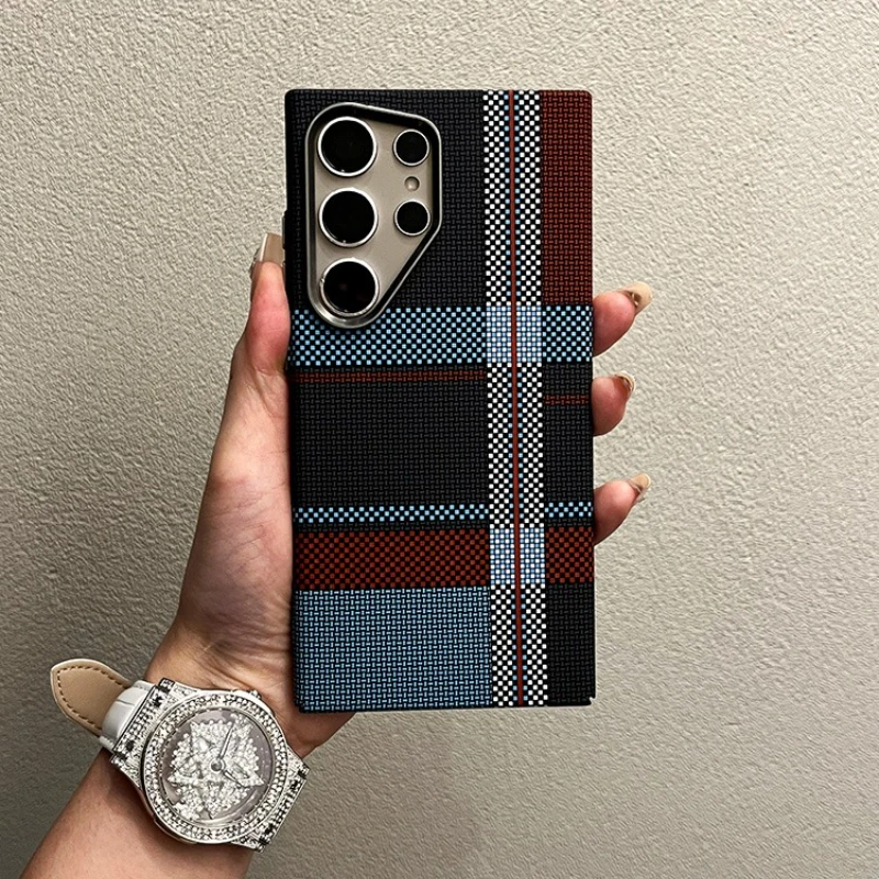 Luxurious Carbon Fiber Relief Texture Magnetic Case with Alloy Lens, Wireless Charging Compatible