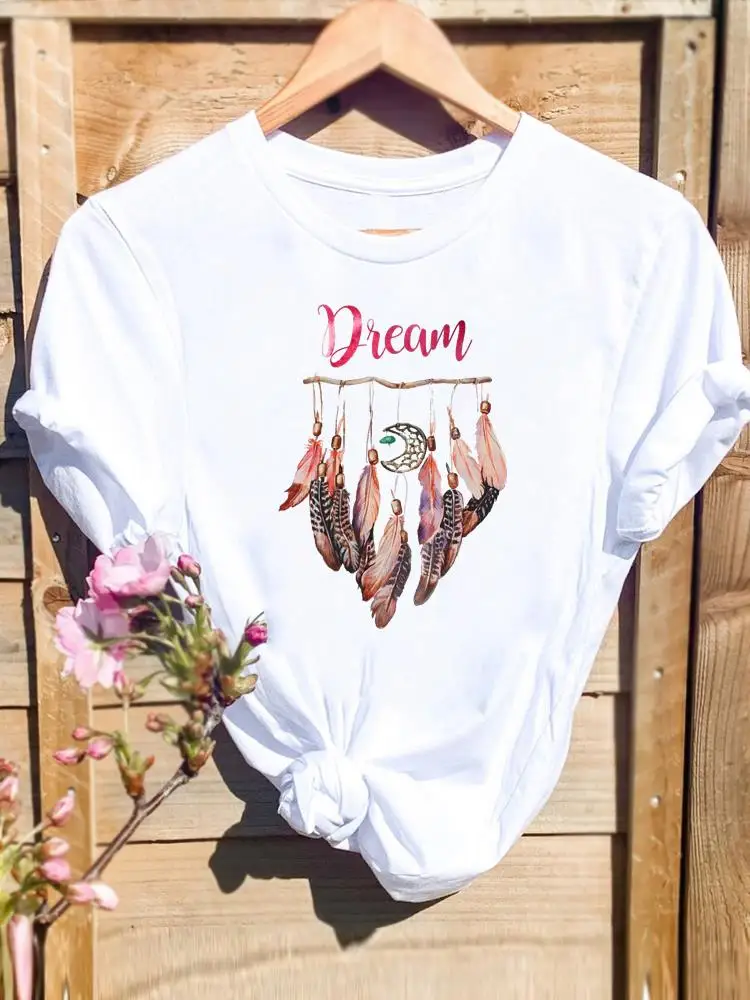 

Женская футболка с коротким рукавом, с принтом в виде перьев