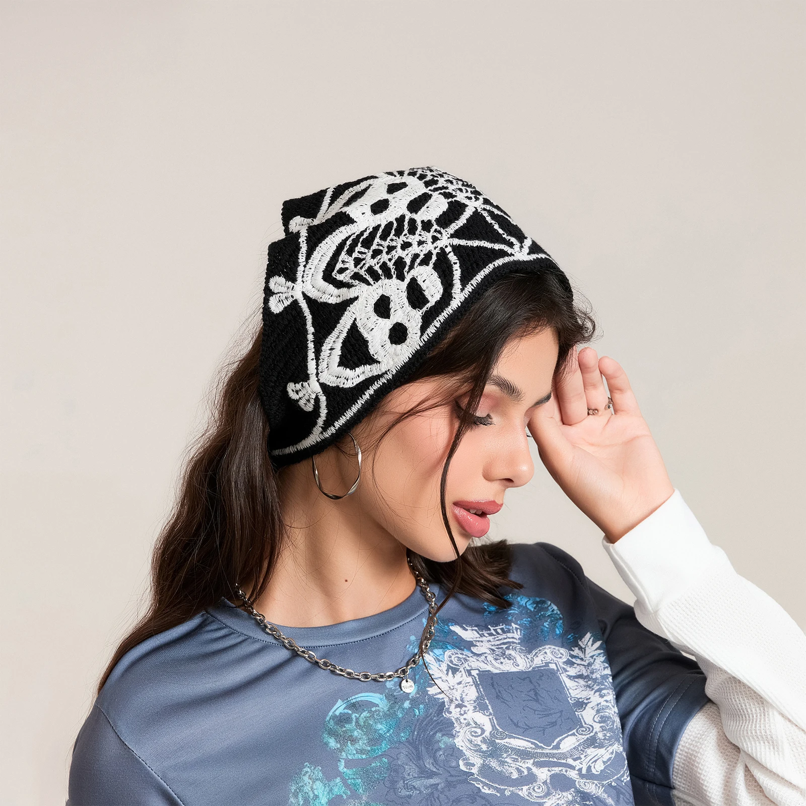 Women Halloween Hair Scarf Skull Spider Web Crochet Knit Head Scarf Head Kerchief for Streetwear Cosplay Tie-up Hair Bandana