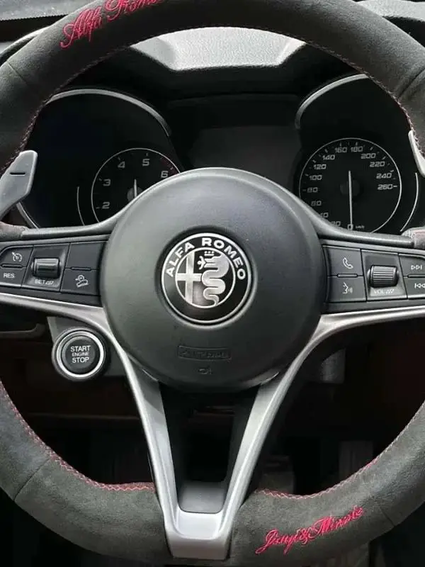Alfa Romeo Quadrifoglio Stickers - Zelfklevende achterzijde montage