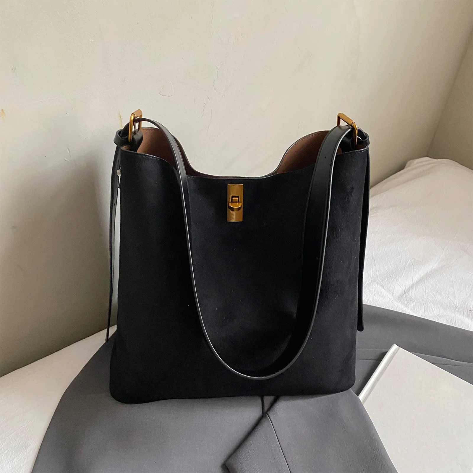 Faux Suede Retro Bucket Shoulder Bag Large Capacity Frosted Crossbody Bag Trendy Underarm Bag Travel Date Work Armpit Bag