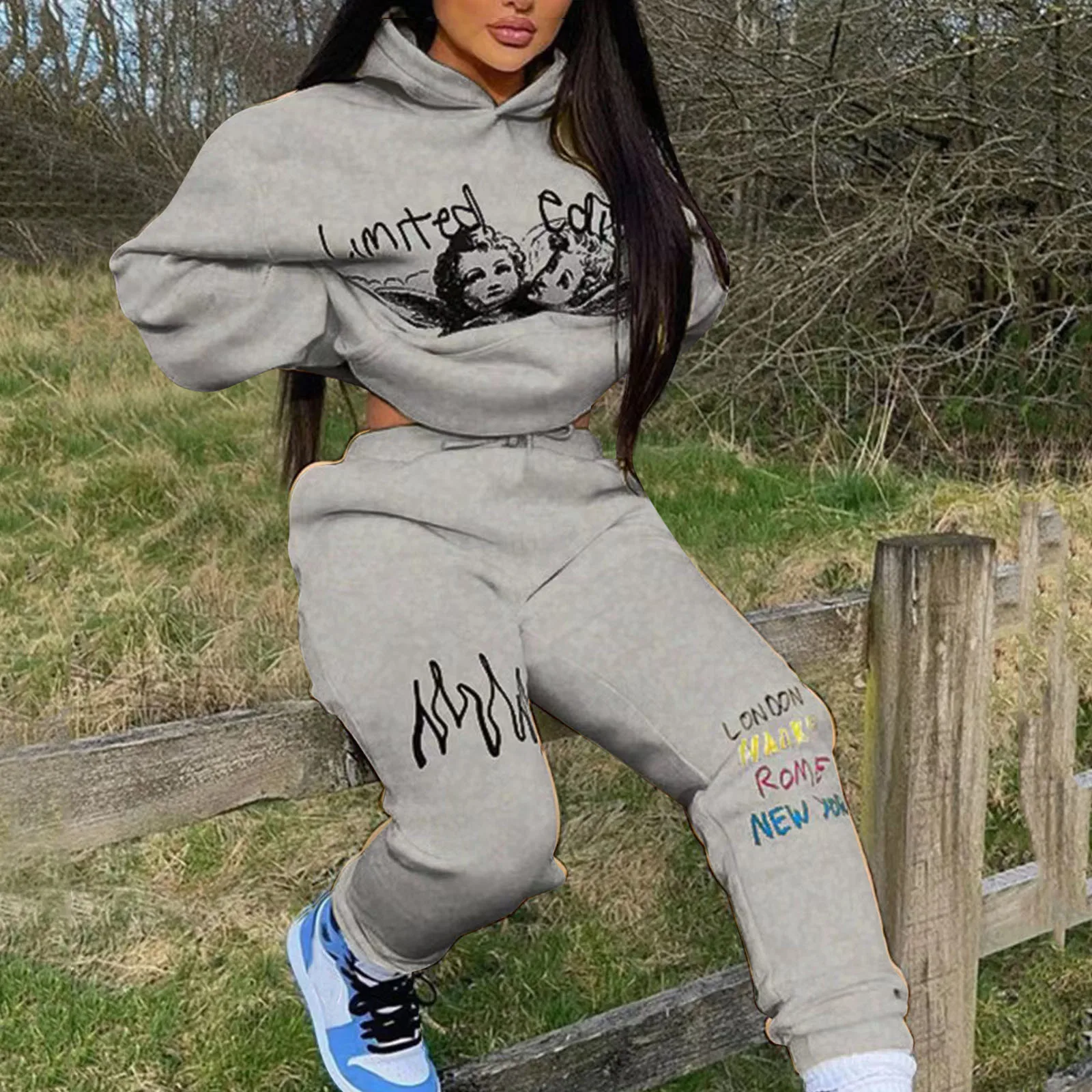 

Костюм спортивный женский из 2 предметов, толстовка с капюшоном и штаны, джоггеры, свитшот с длинным рукавом, свободный костюм с принтом, осенняя одежда, спортивная одежда