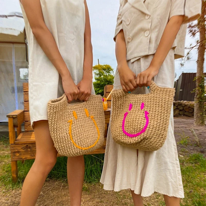 

Ins Pure Hand-woven Women Bags Smiley Literary Retro Cute Straw Bags for Women Hand-held Cotton Thread All-match HandBag