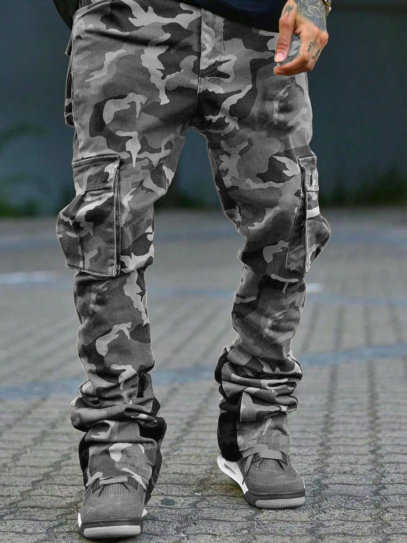 Neue Camo-Hose für Herren, modische Outdoor-Hose mit weitem Bein, große Taschen, dekorative gewebte Schlaghose, geeignet für junge Freizeitkleidung – Detail 8