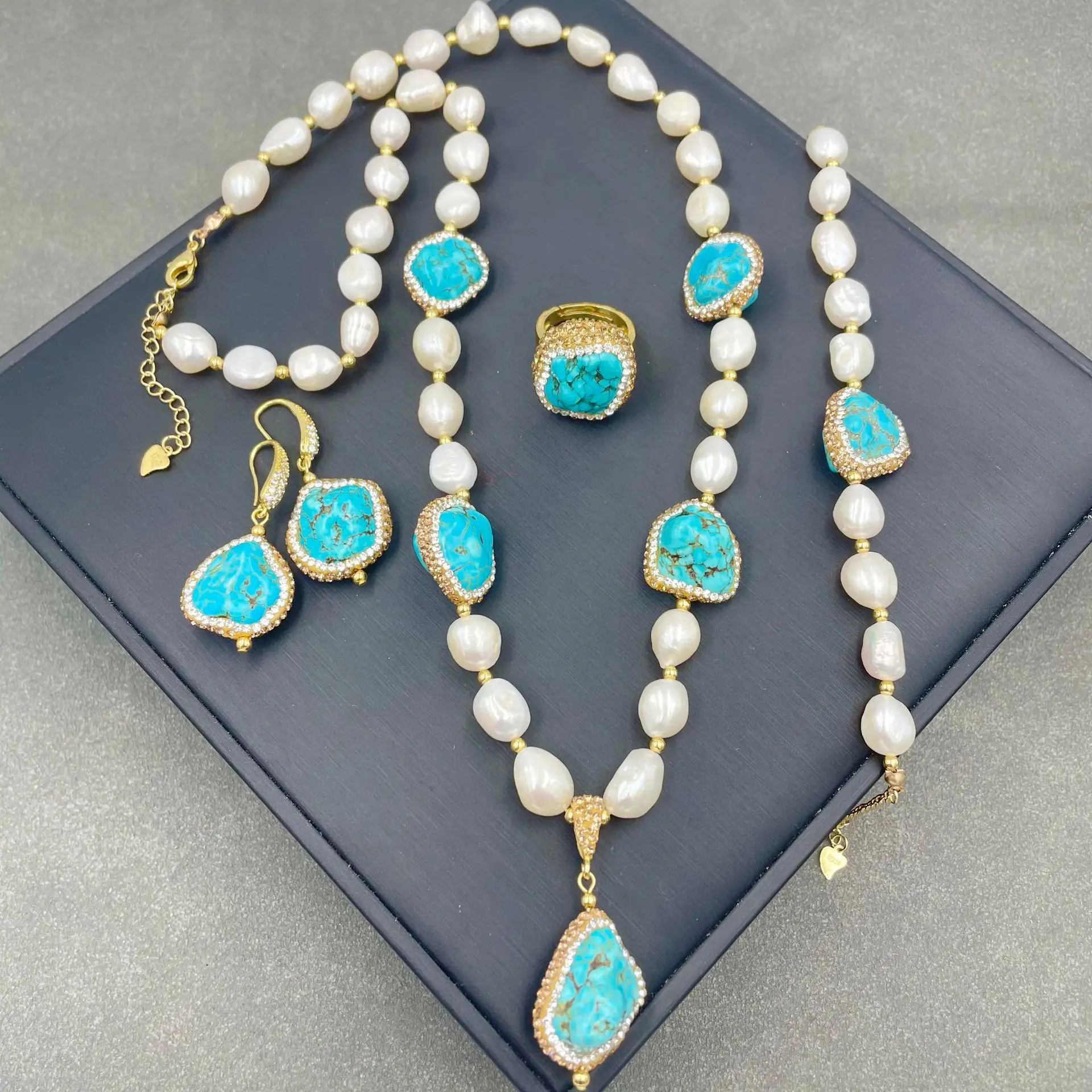 

Pearl Exquisite Handmade Ornament Inlaid Four-Piece Set