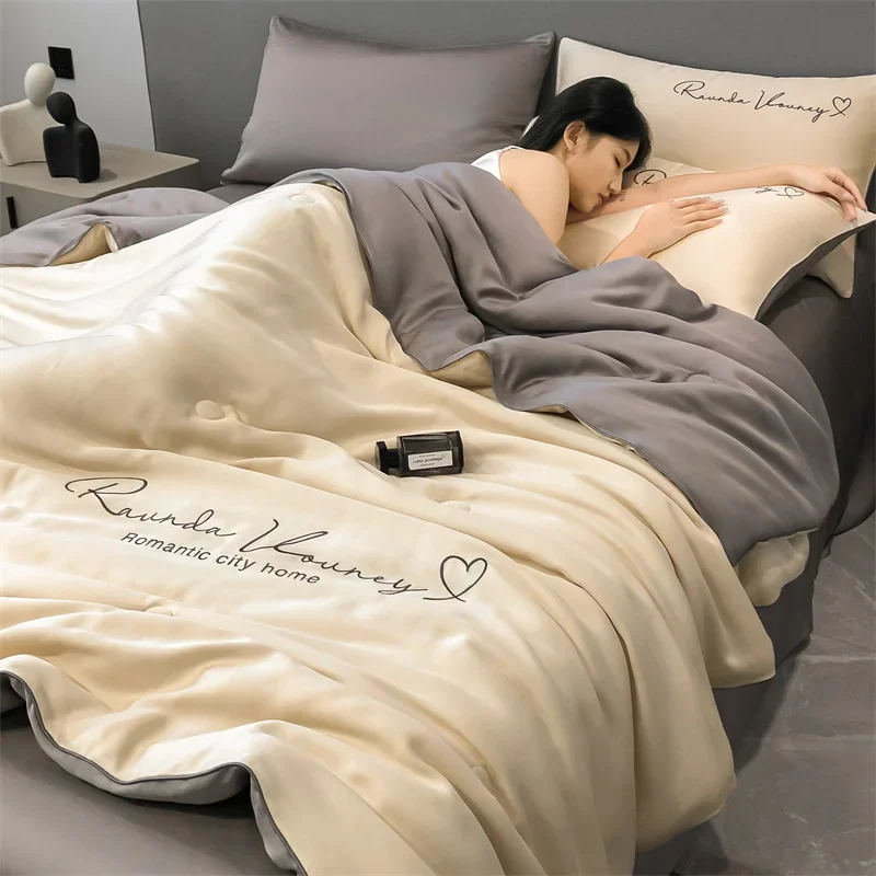 Grade A Washable Ice Silk Summer Quilt Set or 1 Pcs Quilt Skin-friendly  Air Conditioning Embroidered Comforter Summer Blanket