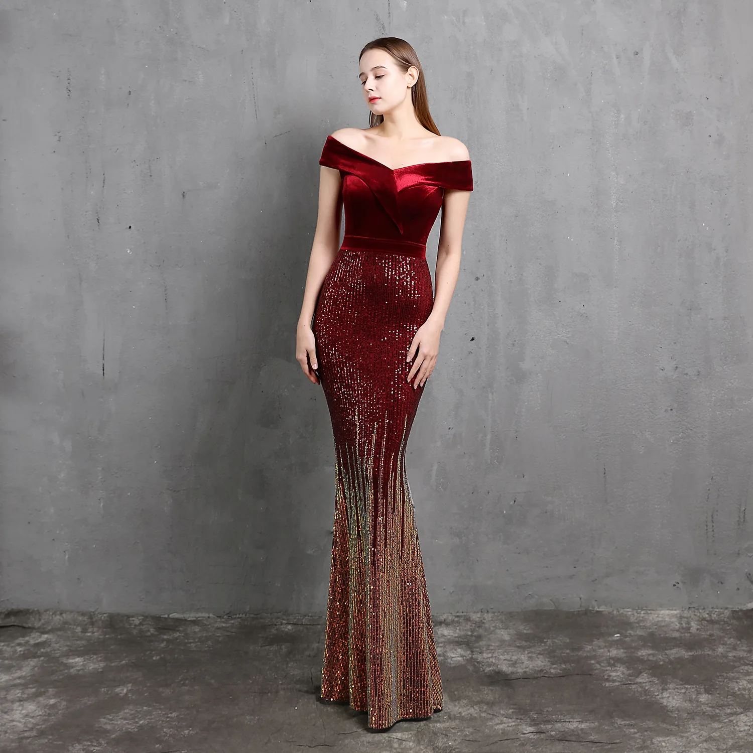 

Classic word shoulder fishtail dress female elegant temperament of the annual meeting of the party queen velvet aura