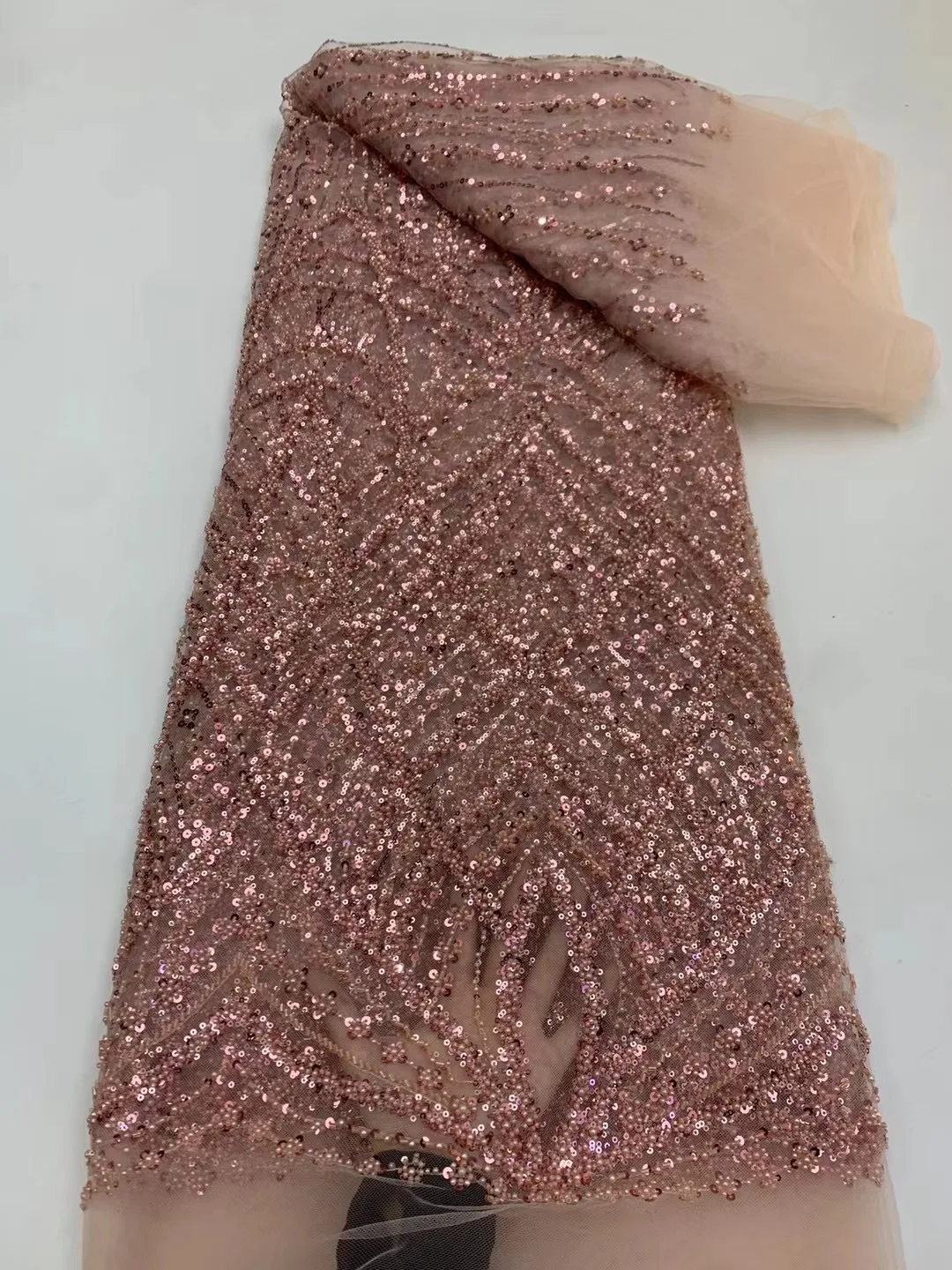 Latest African Beaded Lace Fabric Embroidery French Mesh Sequins Lace Fabric Nigerian Tulle for Party NXB5776