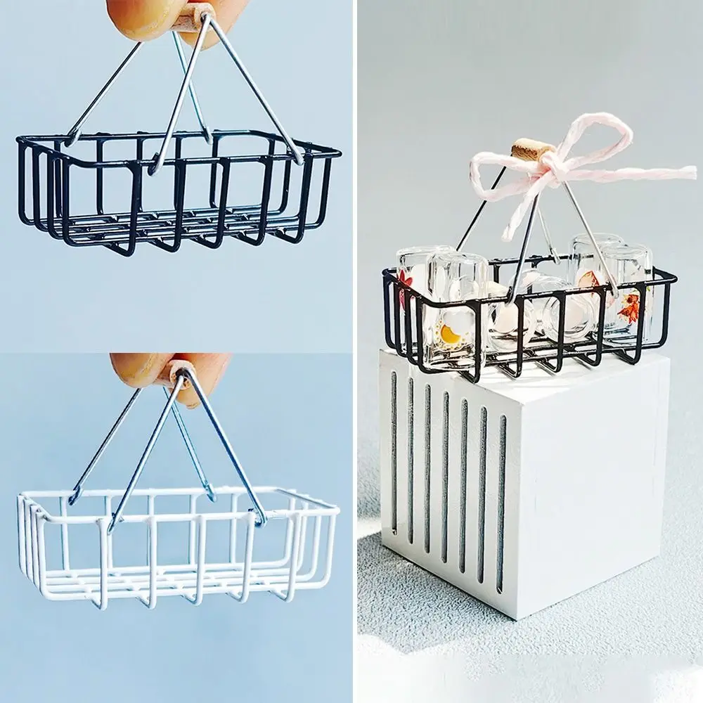 

Масштаб 1/6, 1/8, ручная корзина для кукольного домика, аксессуары для кукол, черная белая мини-корзина для мебели, модель сцены, железная рамка