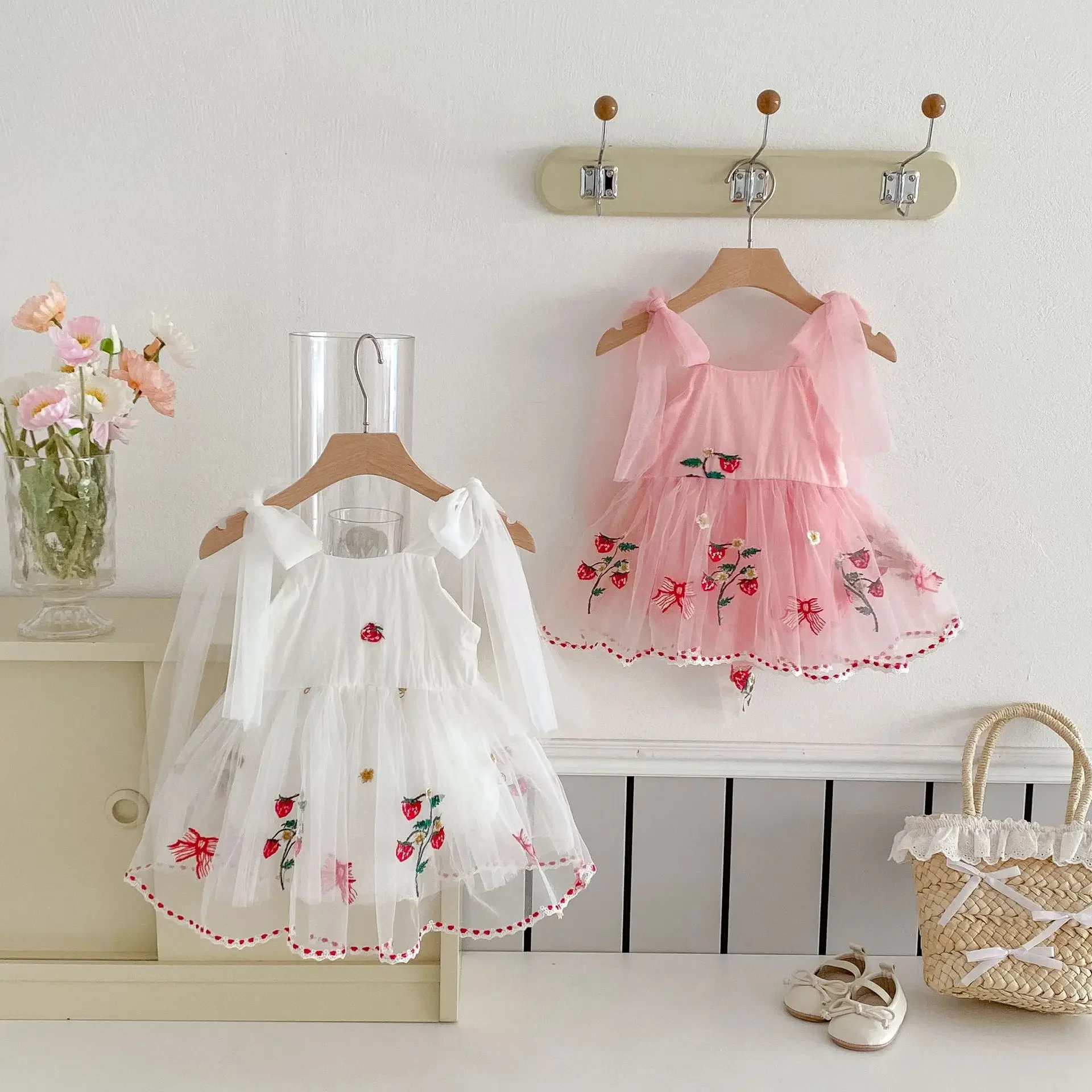 Princess Skirt Baby Girl Romper Cotton No Sleeve Bottom Covering Newborn Three Month Photo Shoot Dress Summer