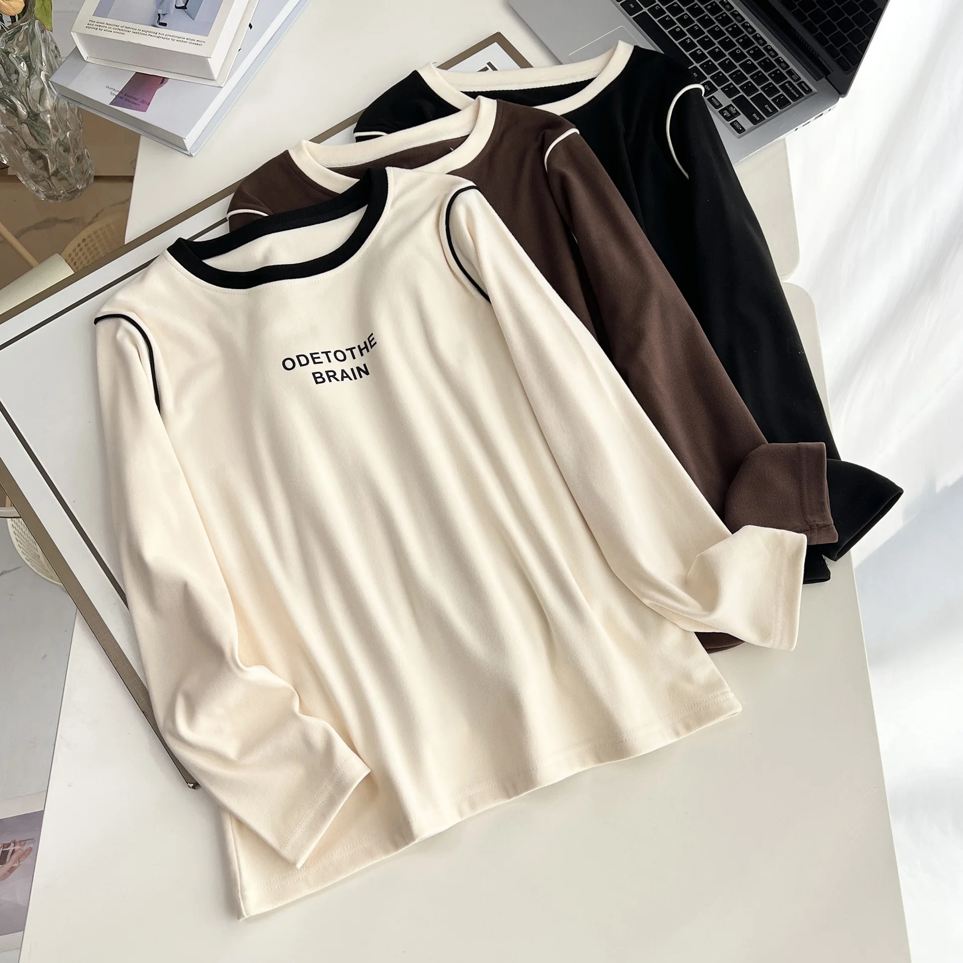 XXXXL Fashion Plus Size Women's T-Shirt Autumn And Winter New Simple Printed Small Letter Thickened DE Velvet Warm Tops 2531