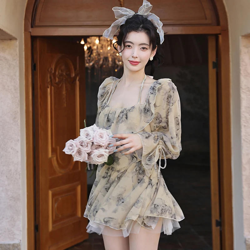 

One Piece Swimwear Women 2023 New Japanese Korean Conservative Long Sleeve Flower Slim Open Back Hot Spring Resort Swimwear