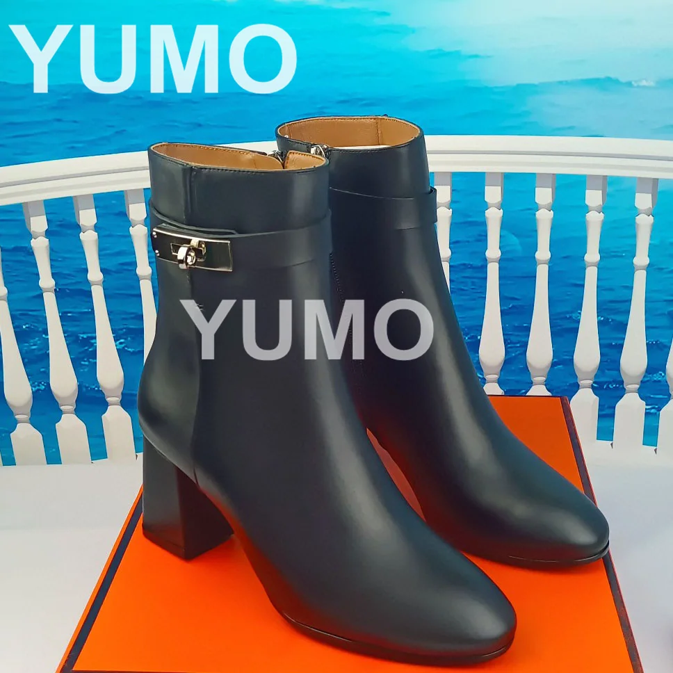 

2023 Round Toe Genuine Leather Autumn Winter Silver Belt Buckle Side Zip Black Short Boots Chunky High Heel Classic Designer