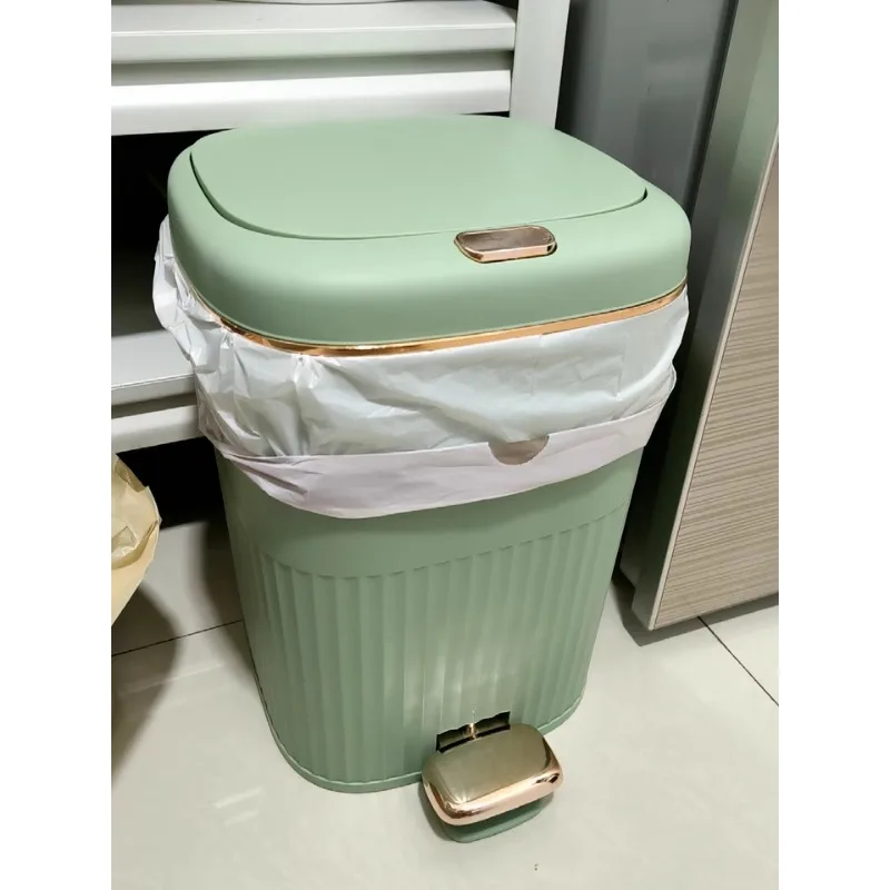 Elegant Lidded Foot-Pedal Trash Bin