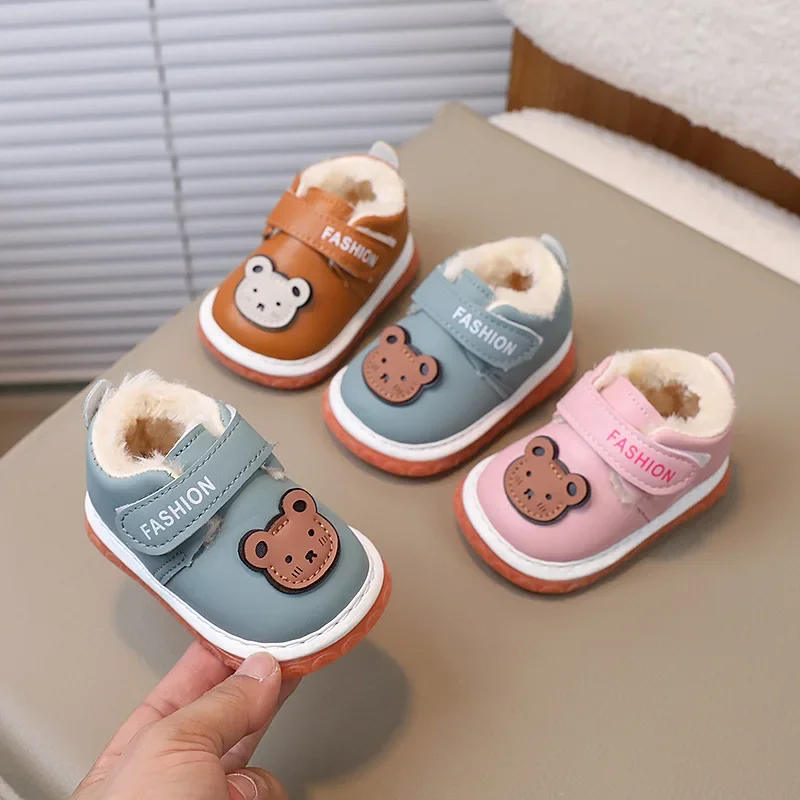 

Зимняя Детская Хлопковая обувь для малышей 0-1-2 лет, мягкая подошва, обувь для малышей с бархатной подкладкой, нескользящая, называется