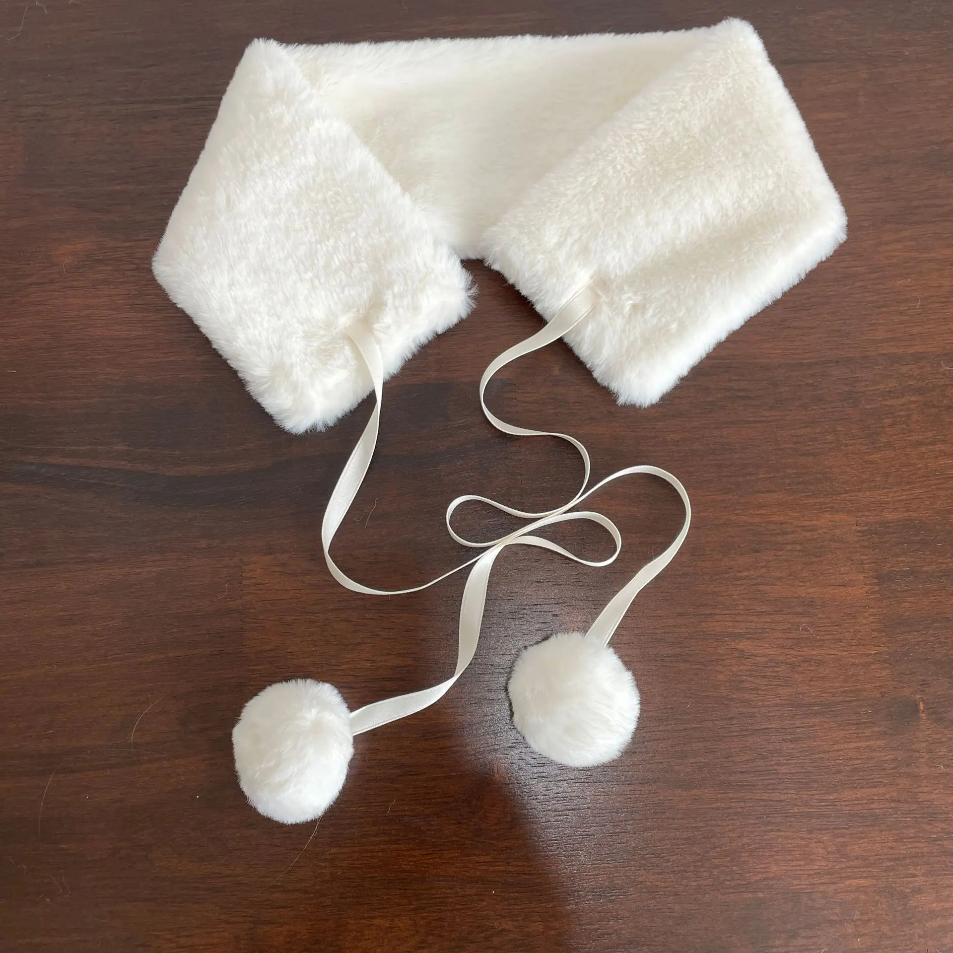 2025 New Women Winter Warm Faux Fur Scarf with Ball Casual Thick Female Fashion Faux Fur Scarves Ladies Neck Warmer Neckerchief