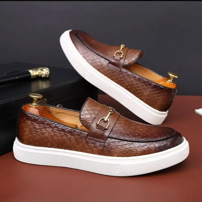 Men Casual Business Vulcanized Shoes One Foot Outdoor Comfortable Walking Shoes British Business Loafers Sizes 38-46 Men Shoes 2