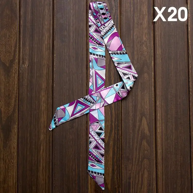 Chic Women's Fashion Accessory: Petite Scarf