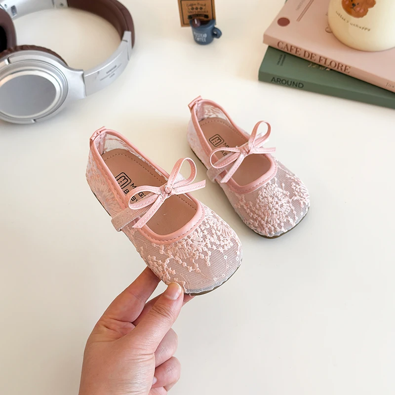 여름 소녀 신발 새로운 컴포트 소프트 솔리드 키즈 신발 통기성 미끄럼 방지 캐주얼 샌들 소프트 솔리드 플랫 절묘한 공주 신발