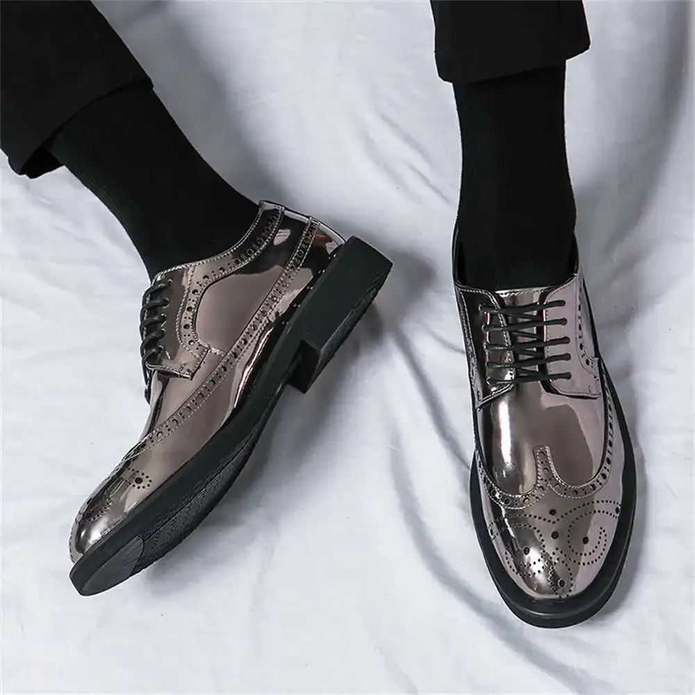 Normale Pelle Brogues Marche Da Uomo Tacchi Scarpe Per Abiti Abito Uomo Sneakers Sport Shose Modelli Casual Prezzo Accessibile