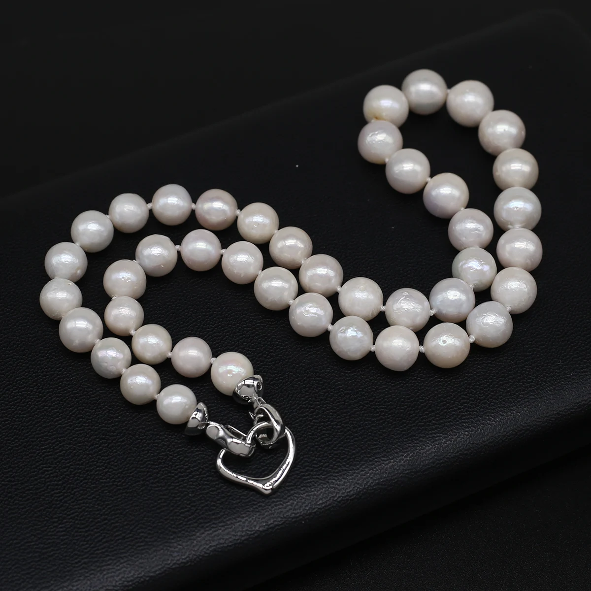 Natural Freshwater Pearl Necklace Round Beads Heart-Shaped Buckle for Woman Handmade Engagement Wedding Jewelry Gift