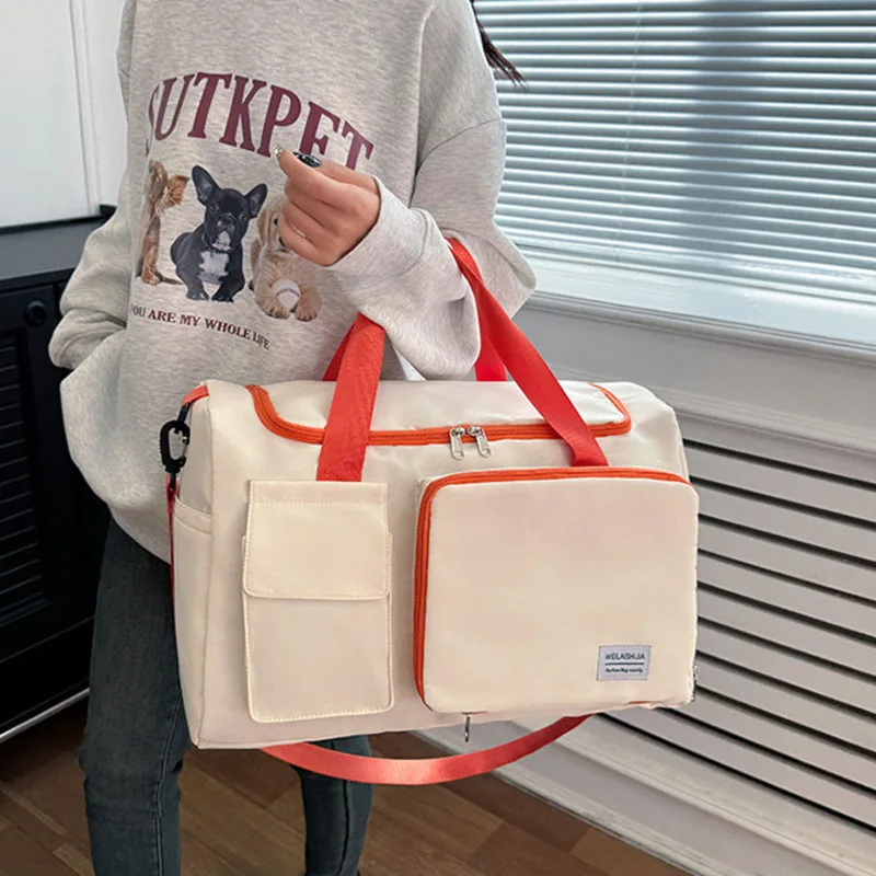 Travel Bag with Contrasting Colors Foldable Fitness Bag Short Distance Boarding Accommodation Dry Wet Dualpurpose Colorful