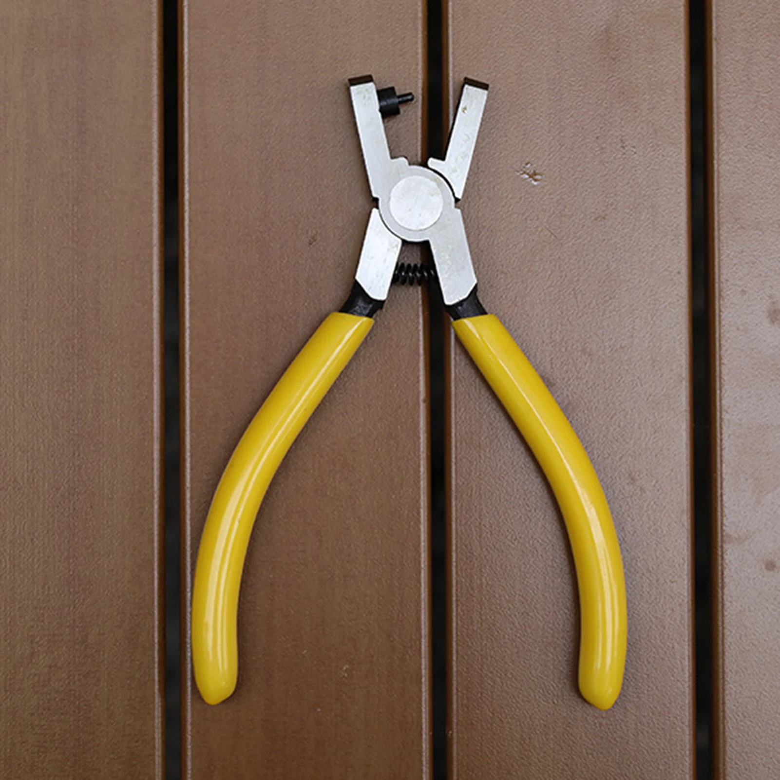 Shoe Strap Hole Puncher Pliers with Ergonomic Handle Easy to Use Wide Application Watch Band Hole Punch Pliers