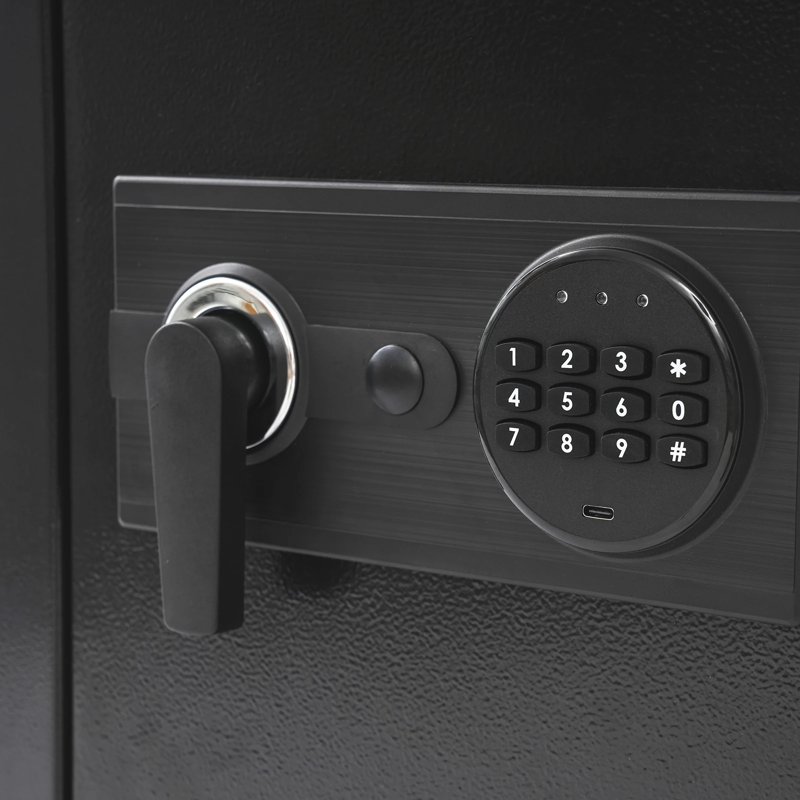 Wandtresor aus Stahl mit Code und Alarm– Sicherheit fürs Homeoffice