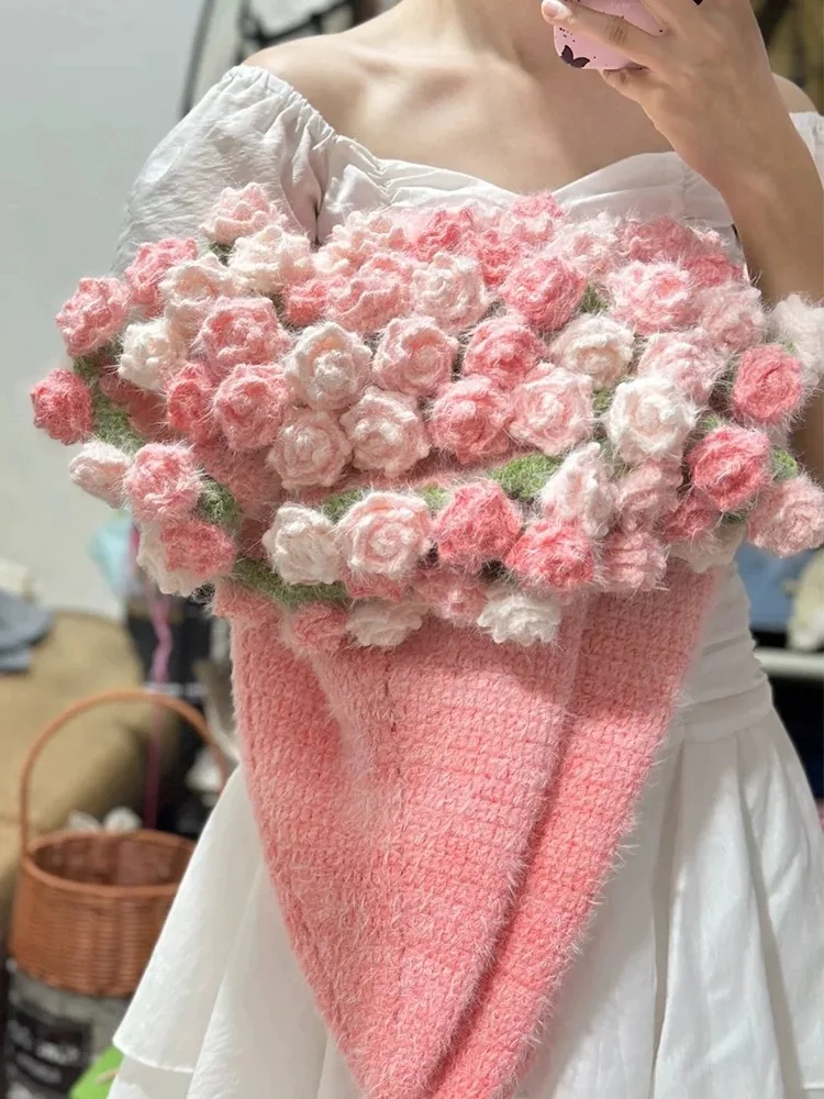 Xuefei Magic Ball Feathers Yarn DIY Hand Knitted Long Velvet Rose Bouquet Blanket Gift Chinese Brand Summer Collection